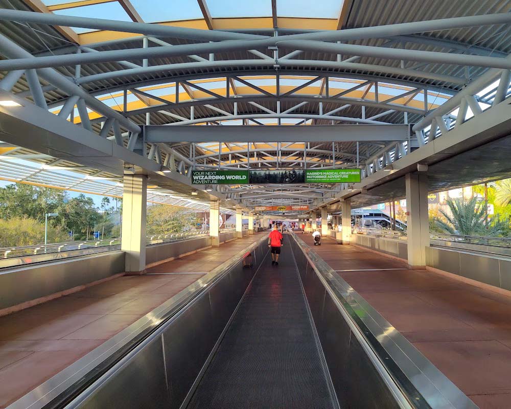 Moving Walkway Universal Parking