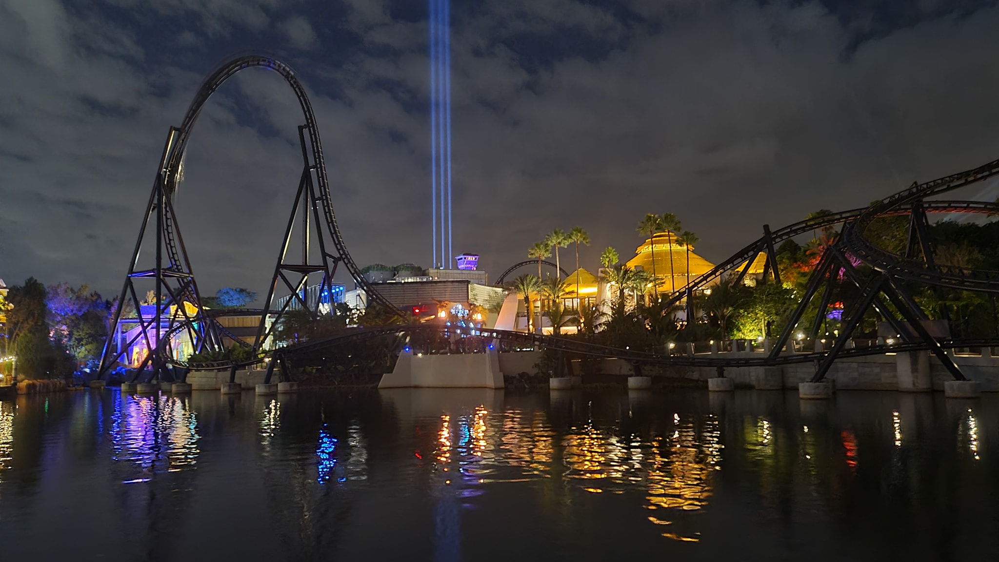 Jurassic World Velocicoaster